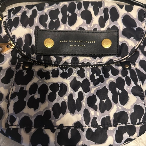 MARC BY MARC JACOBS crossbody 💜 - Picture 2 of 4